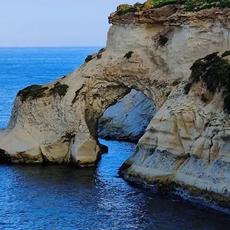 Charming Getaway With Views In Marsascala 公寓 *