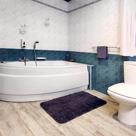 Charming Getaway With Views In Marsascala * 马尔萨斯卡拉