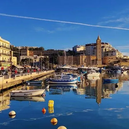 Charming Getaway With Views In Marsascala Apartment *
