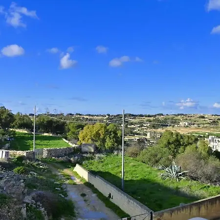 Apartmán Charming Getaway With Views In Marsascala