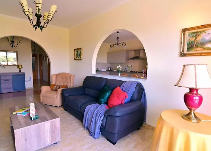 Charming Getaway With Views In Marsascala Marsaskala